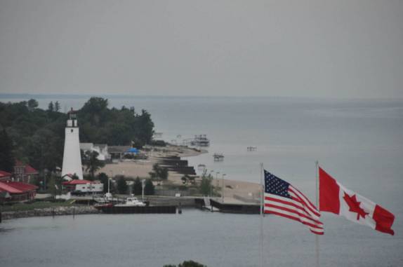 Fronteira do Canadá e Estados Unidos, na cidade de Sarnia (Canadá)